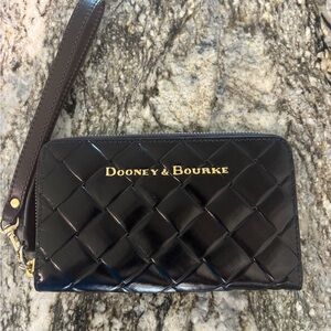 Dooney & Bourke Quilted Black Wristlet